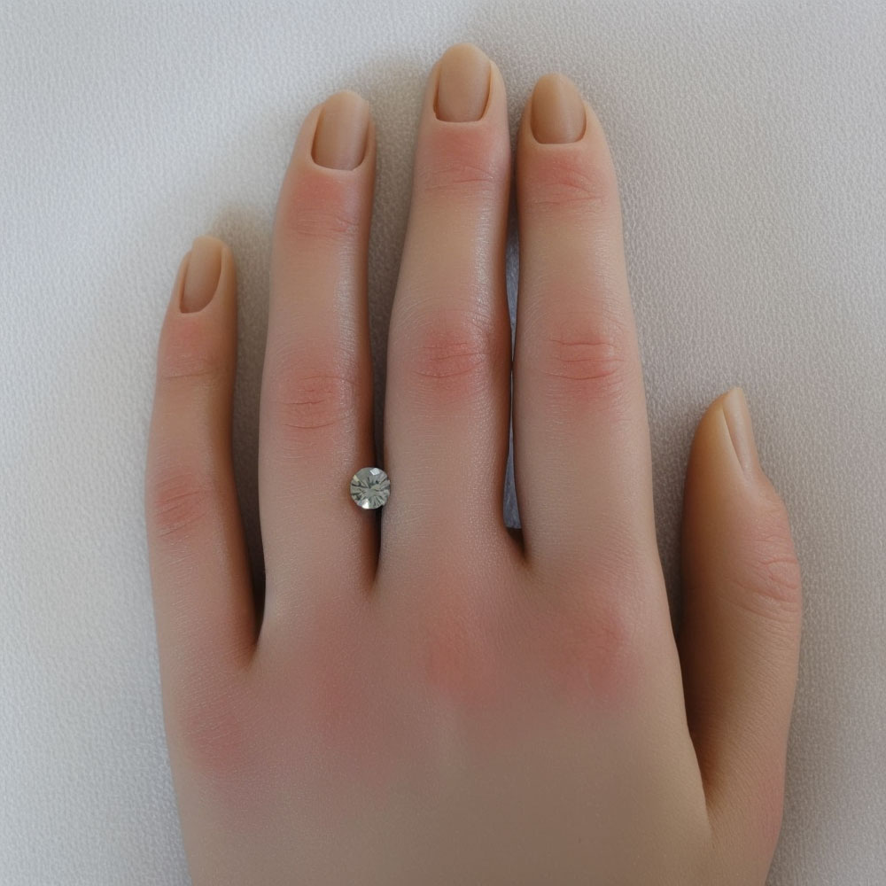 Oval Pale Green-Yellow Sapphire 1.02 Carats - Image 2