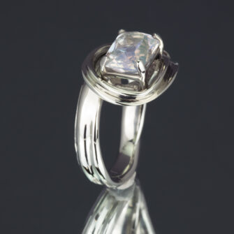 2.28 Carat Rainbow Moonstone Ring In 14k White Gold - Image 3