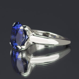 6.09 Carat Lab-Created Blue Sapphire Ring - Image 4