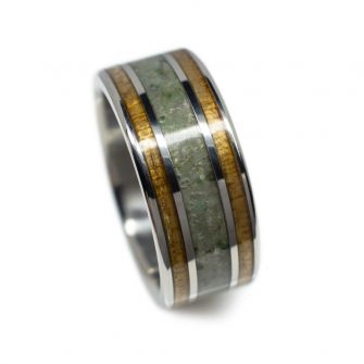 A koa wood ring